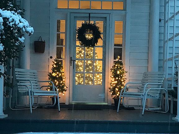 Christmas at 104