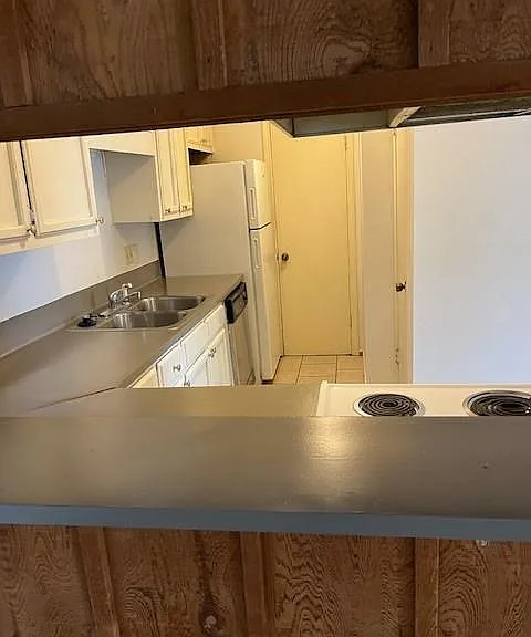 7621 Bles Ave #D — Photo 2