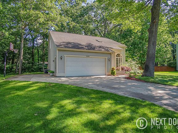 4th image of 15265 Canary Dr