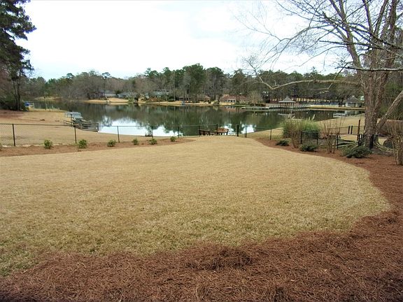 4th image of 102 Otter Ct