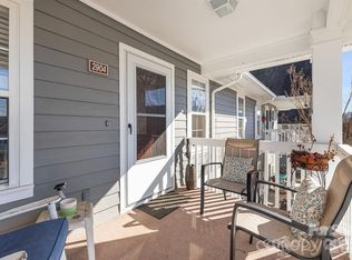 2904 Sagamore Ln, Asheville, NC 28806