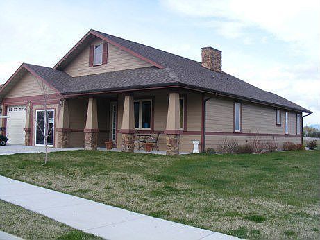 3rd image of 1112 Heritage Dr
