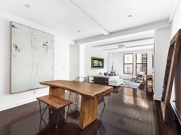 3rd image of 114 W 70th St APT 4B
