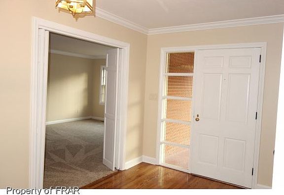 4th image of 704 W 26th St