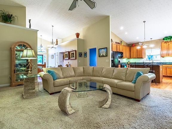 3rd image of 7864 Blacklick View Dr
