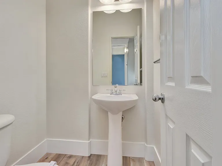 2822 Escala Cir — Photo 5