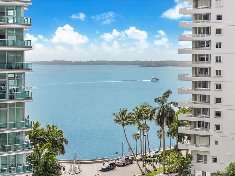 1300 Brickell Bay Dr #1003 — Photo 3