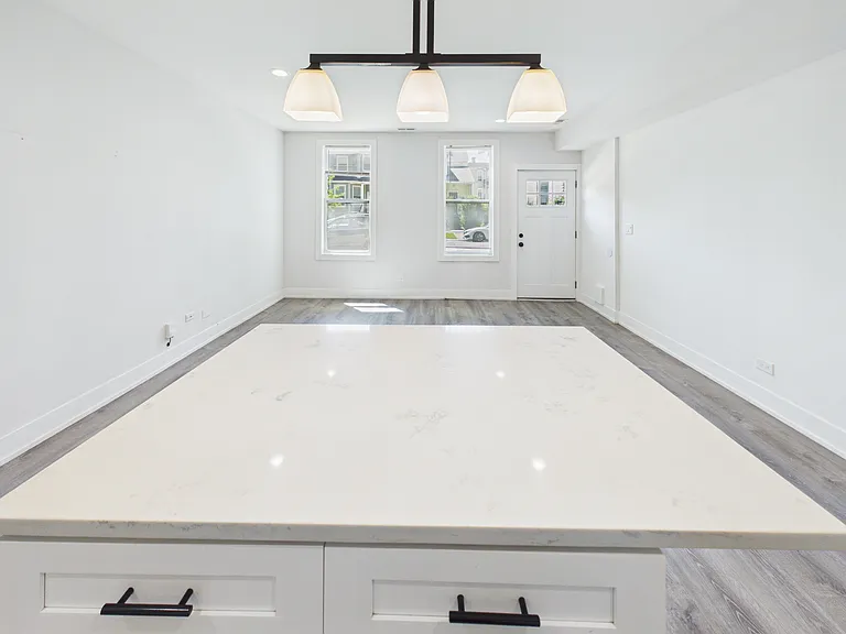 2725 N Drake Ave #1 — Photo 8