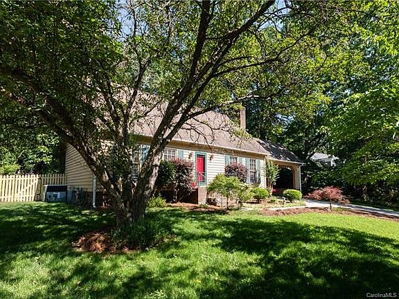 2nd image of 5924 Chapel Creek Ct