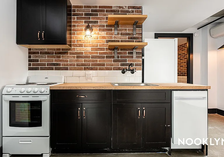 639 Foster Ave #504 — Photo 2