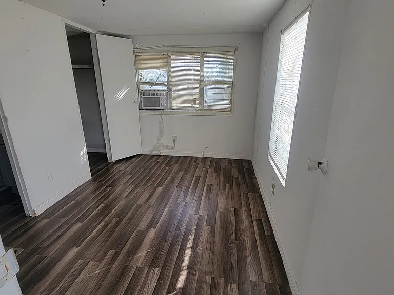 1849 7th St SW #2 — Photo 14