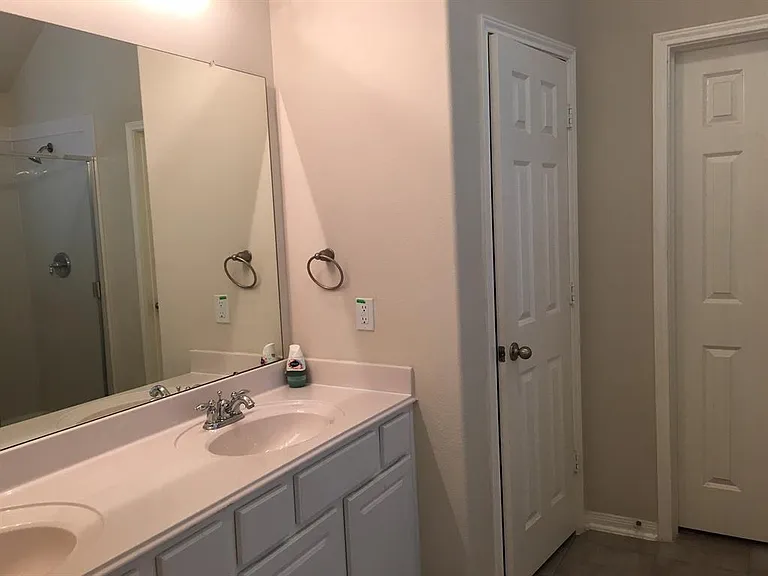 7827 Iris Glen Ln — Photo 18
