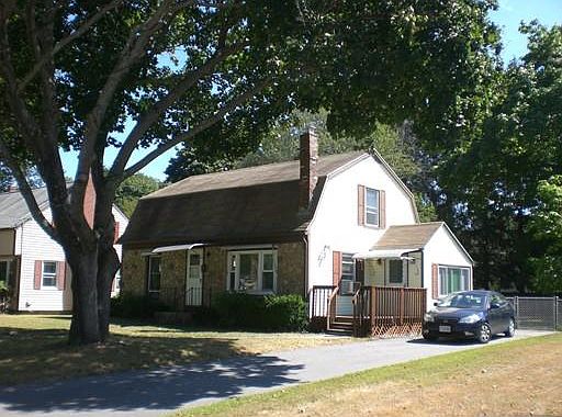 2nd image of 42 Carron Ln