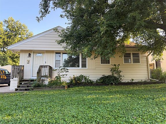 2nd image of 1328 Carrie Ave