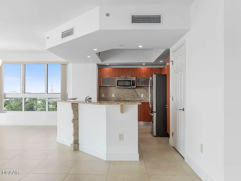 231 Riverside Dr #12091 — Photo 33