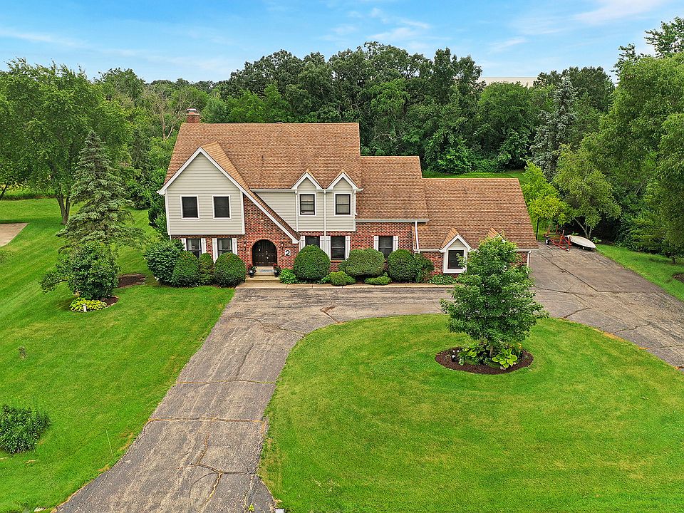 1st image of 2 McGregor Ct