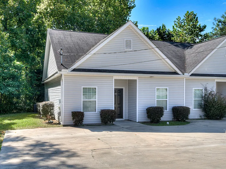 205 Old Berzelia Rd — Photo 13