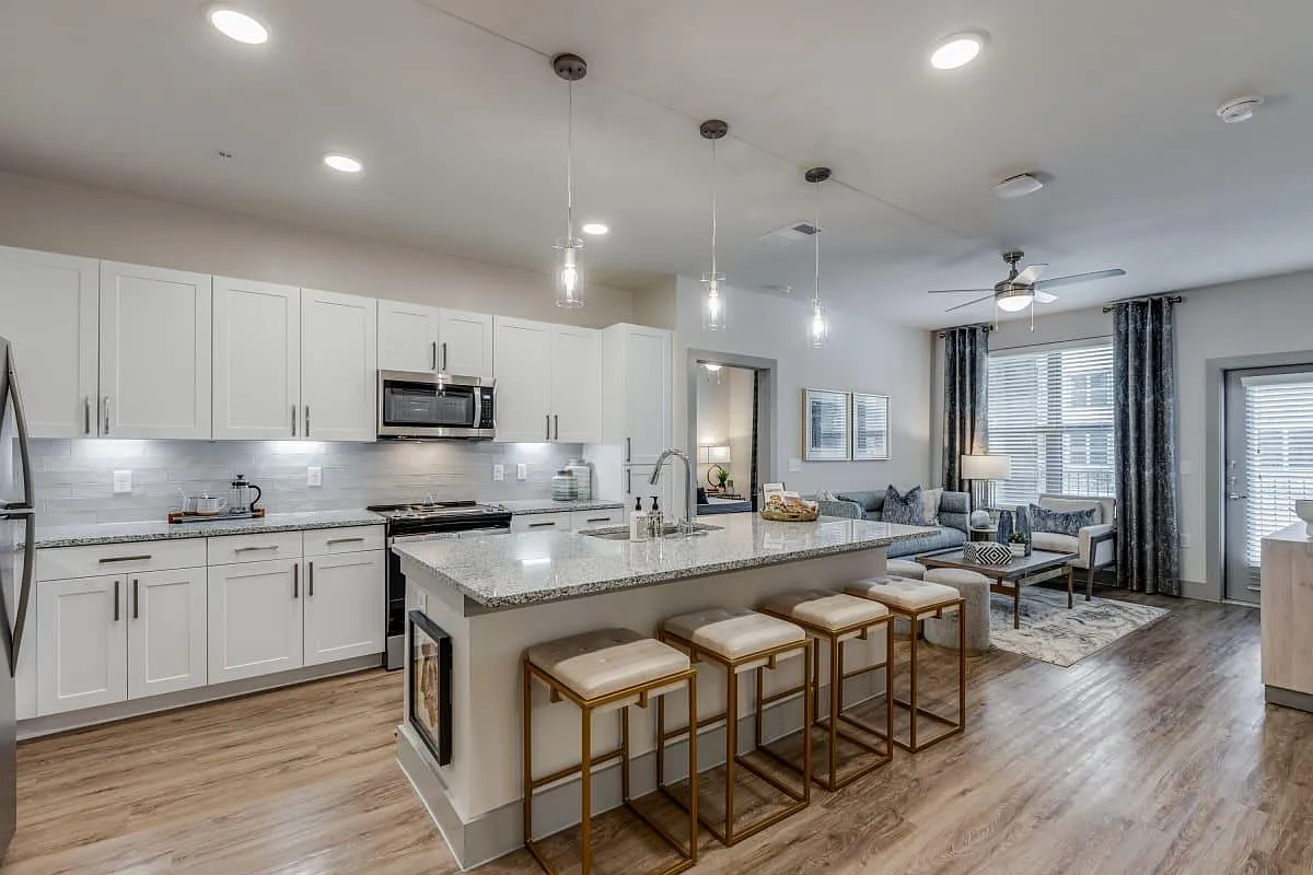 Grand at Anna — Photo 1