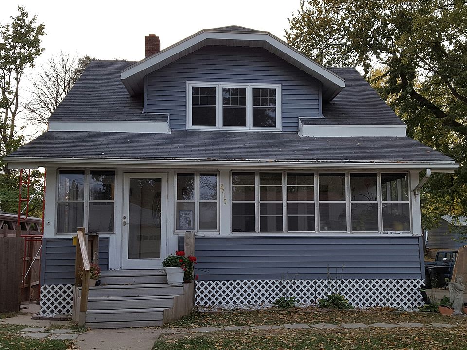 1st image of 2715 S Lemon St