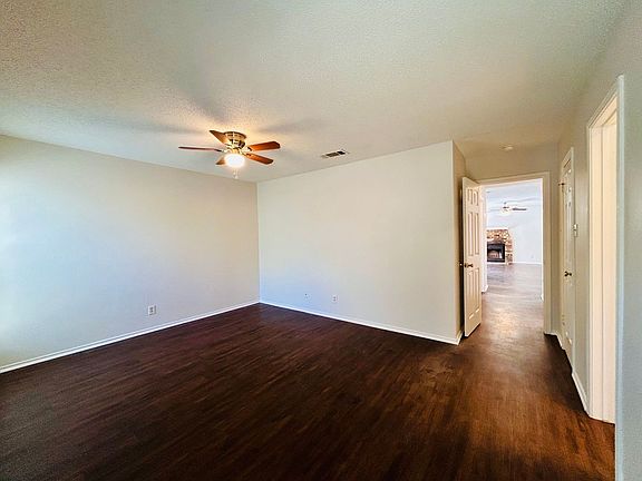 4th image of 9303 Kempler Dr #B