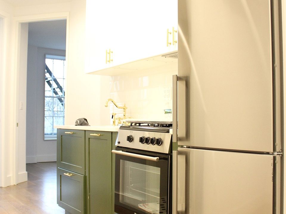 1st image of 473 Park Pl #67R