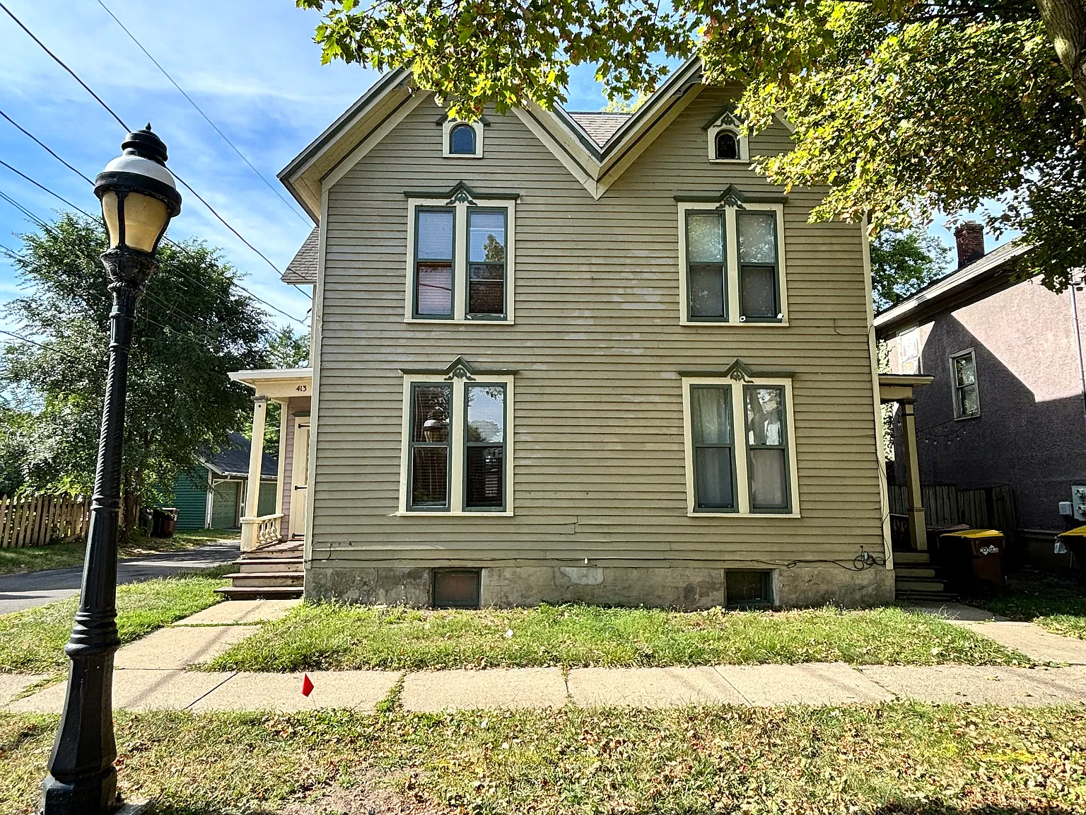3 bed, 1250 sqft, $1,700 — Photo 2