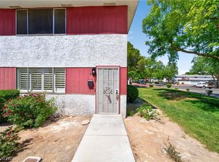 335 Greenbriar Townhouse Way, Las Vegas, NV 89121
