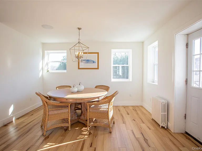 2175 Bay Blvd — Photo 10
