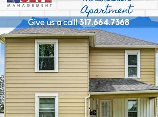 450 1/2 E Carl St, Winchester, IN 47394