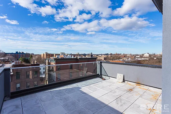 Rented by Spire Group | media 12