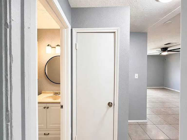 4614 Gurley Ave — Photo 37