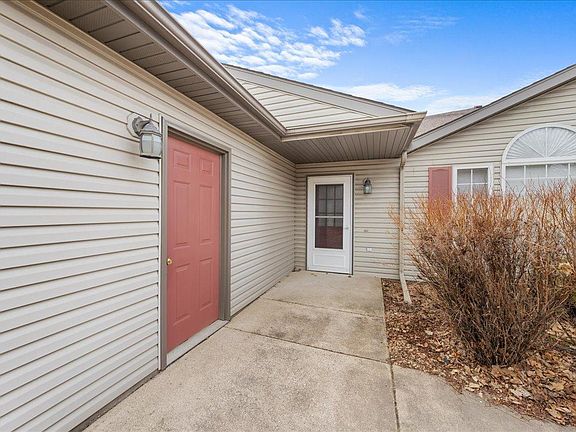 4th image of 1344 Carriage Dr Unit 1344C