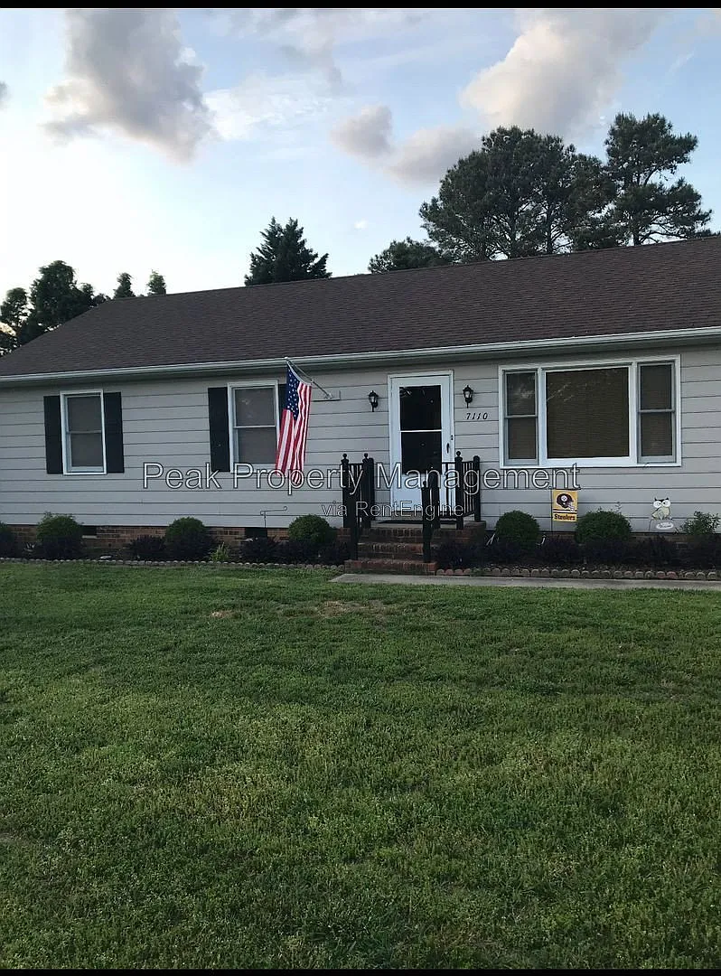 3 bed, 2.0 bath, 1100 sqft, $1,450 — Photo 1