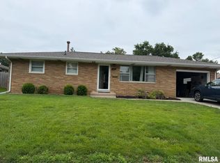 1627 Valle Vista Blvd, Pekin, IL 61554
