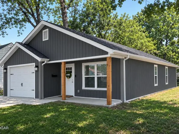 1620 S Maple St, Carthage, MO 64836