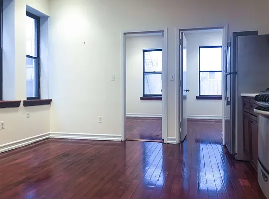 Rented by Kahen Properties | media 14