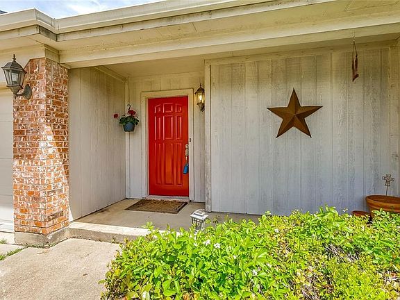2nd image of 7209 Royal Oak Dr