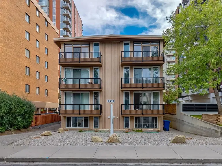 127 25th Ave SW #402 — Photo 22