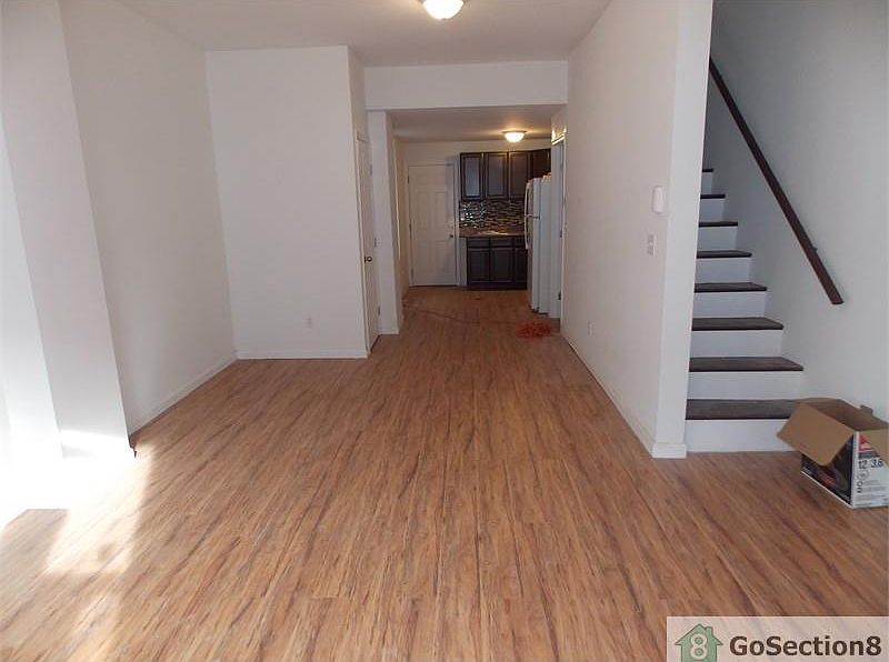 1st image of 1437 W Mayfield St