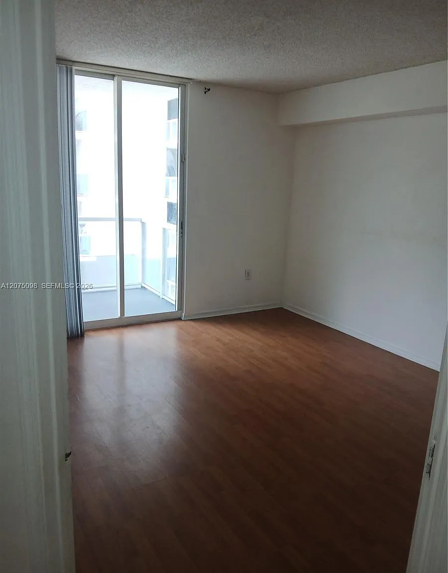 Blue Lagoon Condo — Photo 3