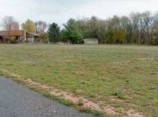 1335 Hickory Rd, Littlestown, PA 17340