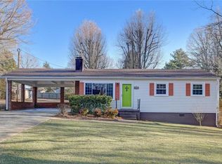 2511 Westover Dr, Reidsville, NC 27320