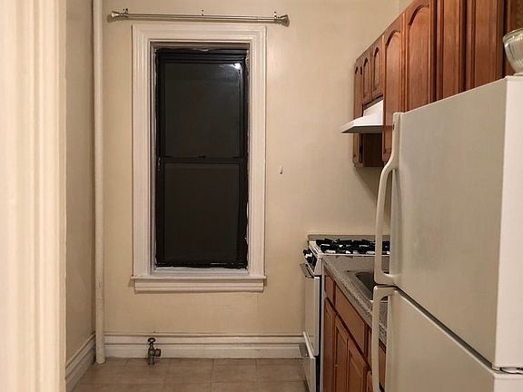 3rd image of 915 84th St APT 4B