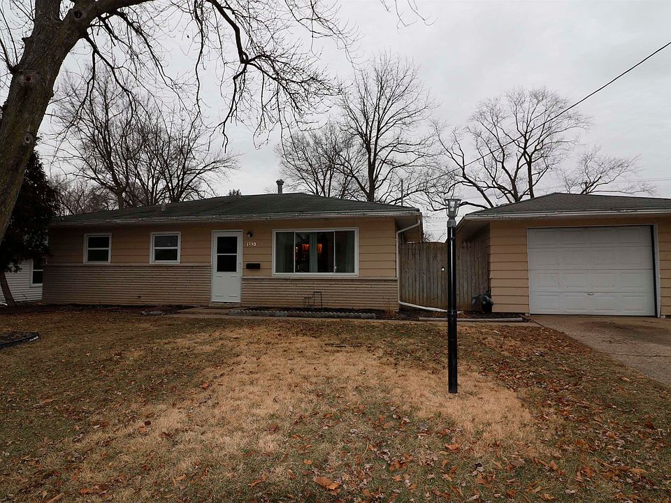 1330 Hilltop Dr, Pekin, IL 61554 Zillow