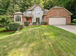 1938 Camrose Ct SW, Wyoming, MI