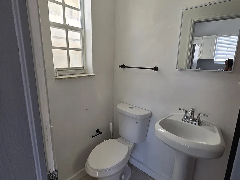 6860 Abbott Ave #8B — Photo 5