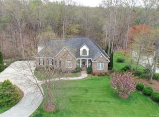 105 Dugar Ct, Gastonia, NC 28056