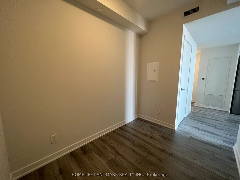 15 Ellerslie Ave #2211 — Photo 5