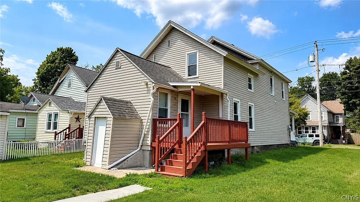 3 bed, 1.0 bath, 780 sqft, $1,500 — Photo 2