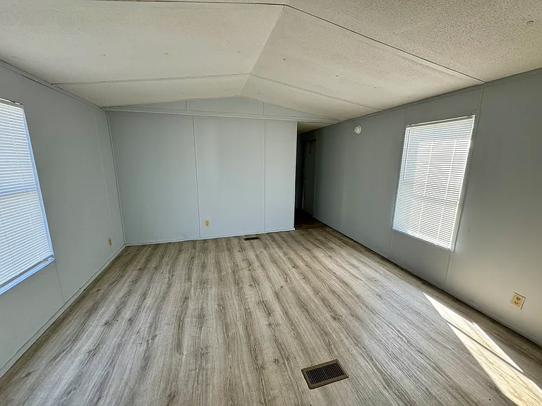 1402 Chicopee Rd #1 — Photo 4